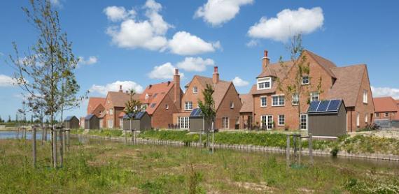 Houses from a distance in Tudorpark