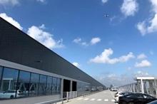 Crane's new warehouse located in Schiphol Logistics Park